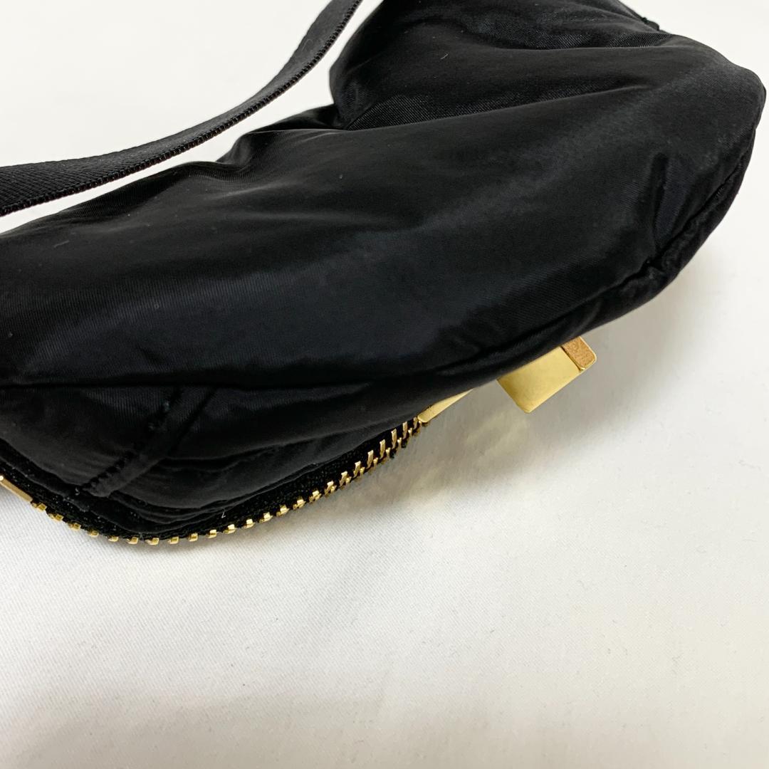 新品タグ付　シータパランティカ　ボディバッグ　ポーチ　ナイロン　ゴールド金具　黒