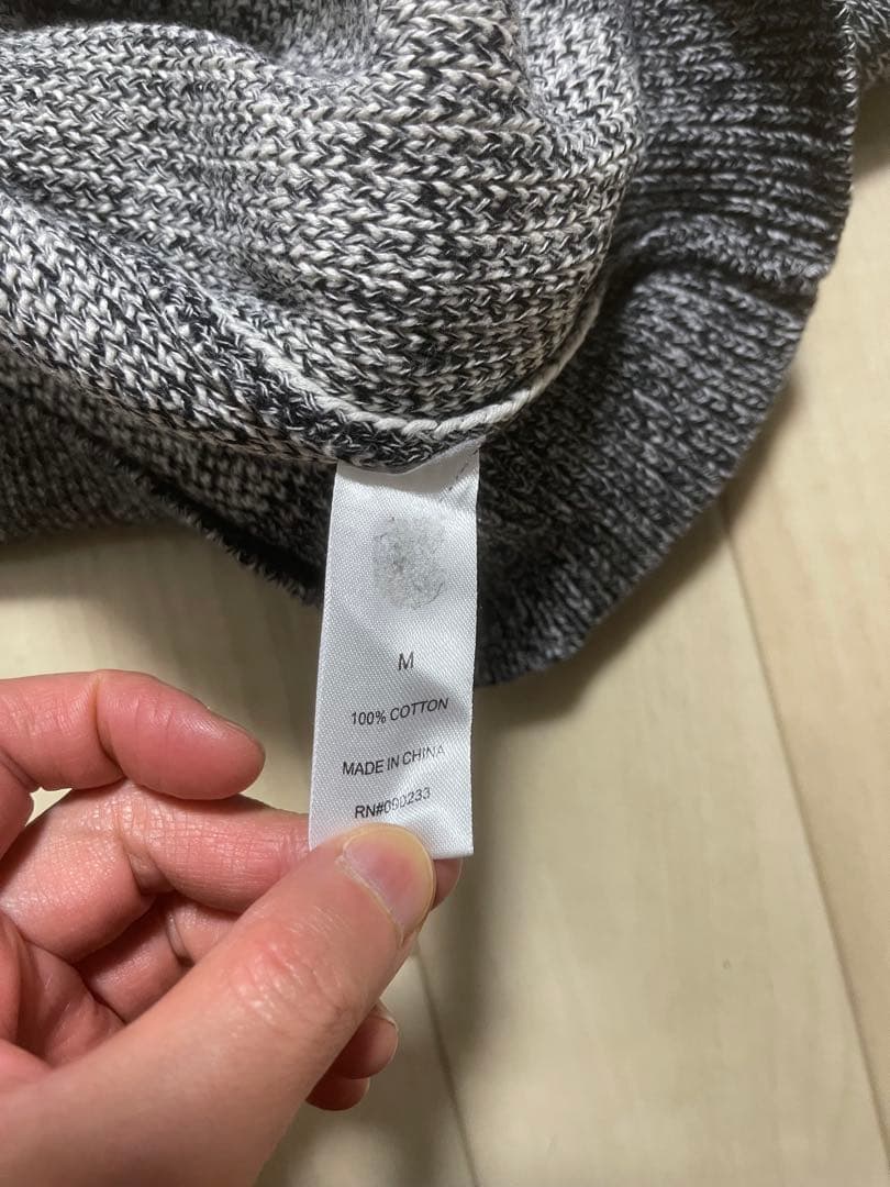 ESSENTIALS グレー ニット Mサイズ