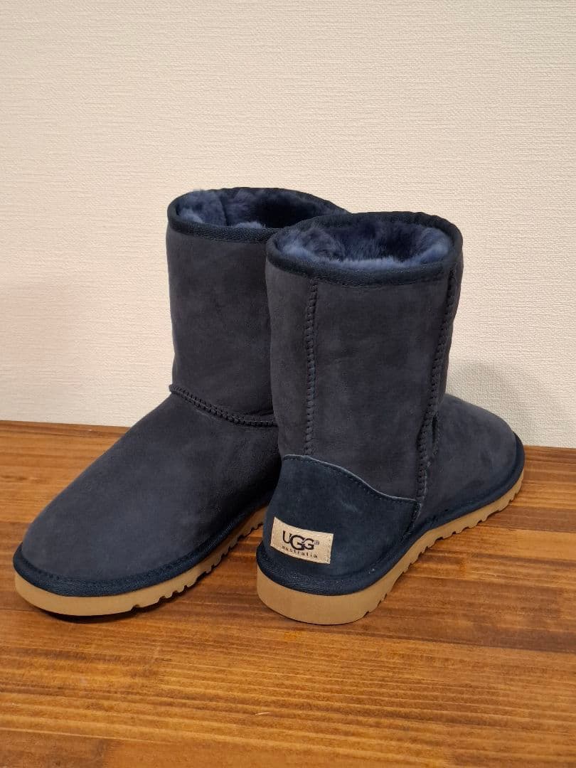 UGG ムートンブーツ 24cm ネイビー 試着のみ 未使用級