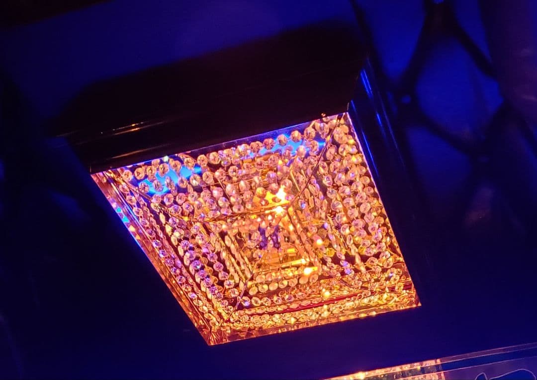 サ*吉様 シャンデリア オーロラビーズ デコトラ アートトラック