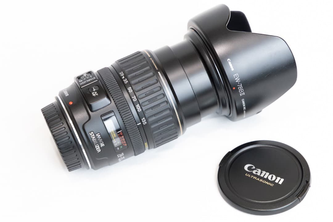 EF 28-135mm f/3.5-5.6 IS USM UVフィルター付き