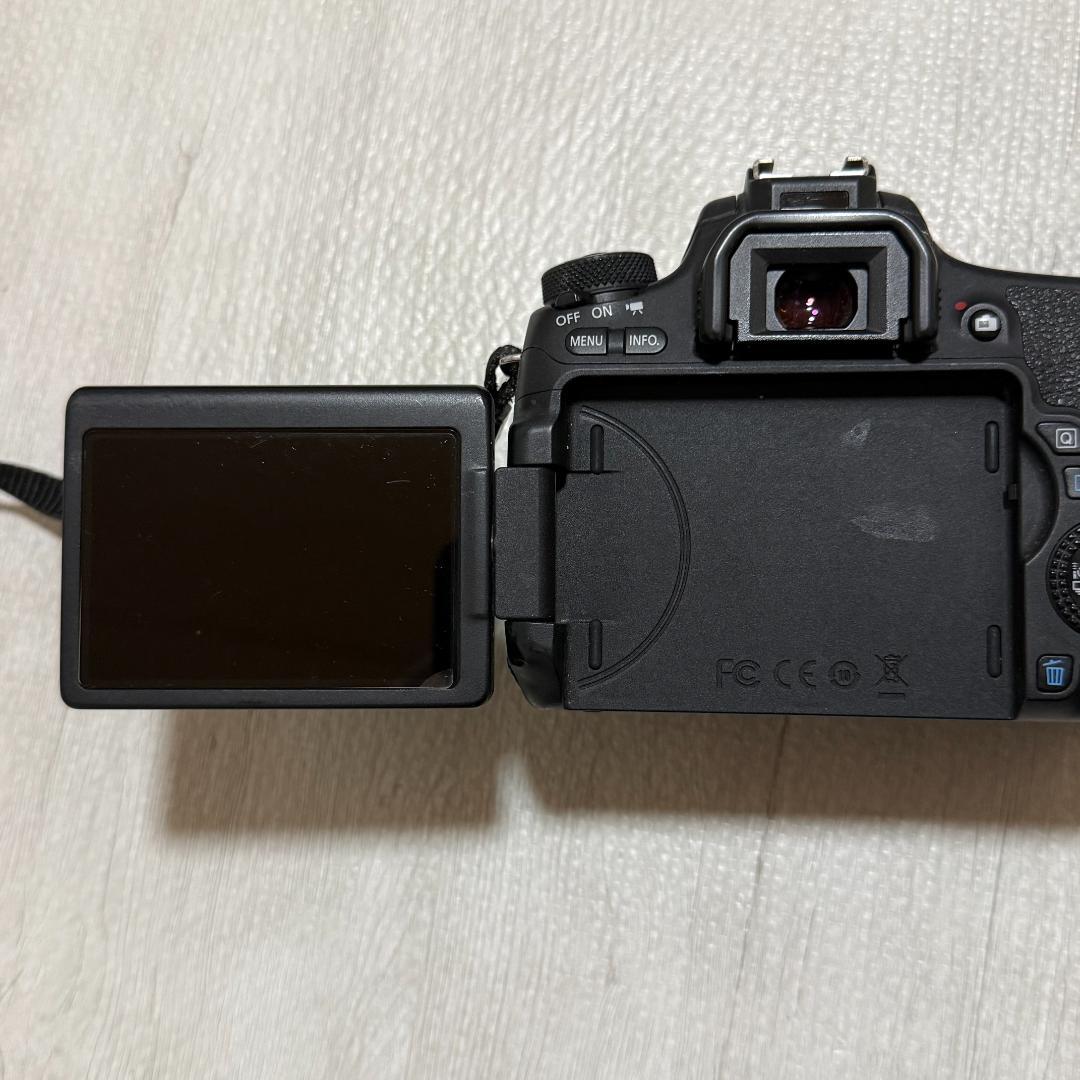 Canon EOS 8000D ボディ 一眼レフ