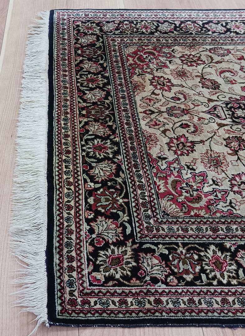 専用 Y3177-1 高級ペルシャ絨毯 クム産 手織90万ノット 130×89㎝