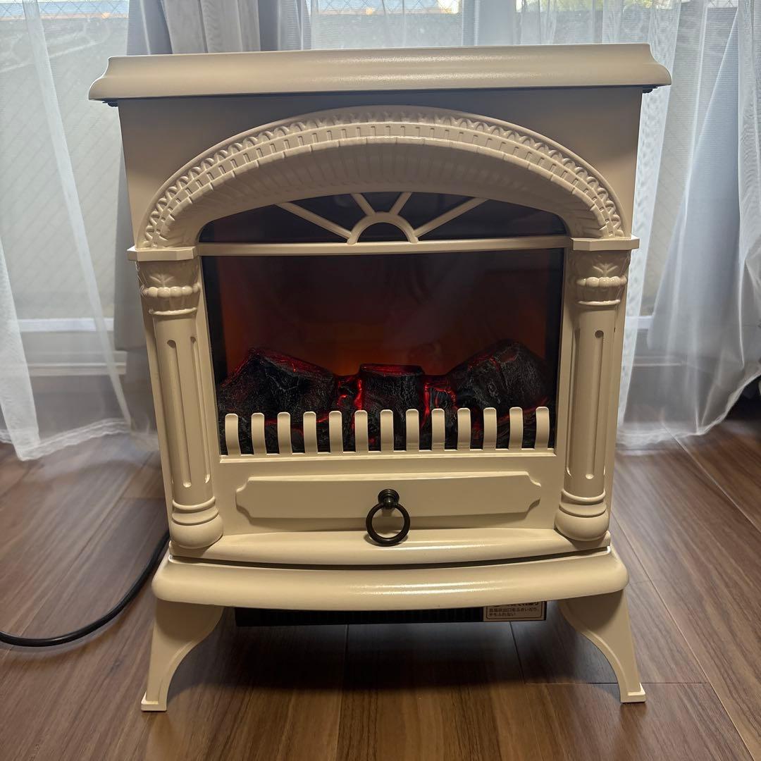 美品ニトリ暖炉型ファンヒーター