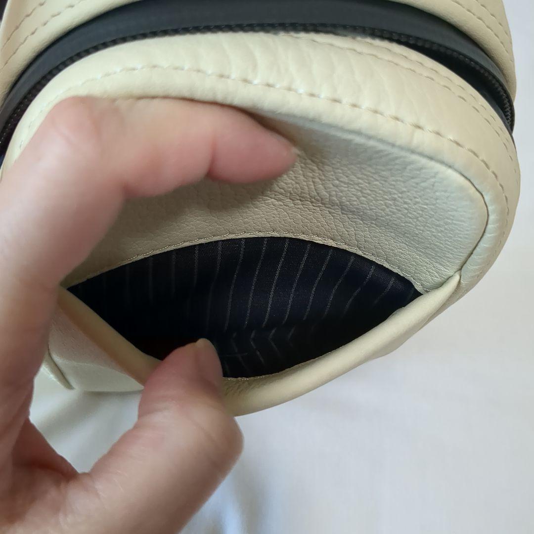 【極美品】ITTI イッチ　メッセンジャーバッグ　ショルダーバッグ　アイボリー