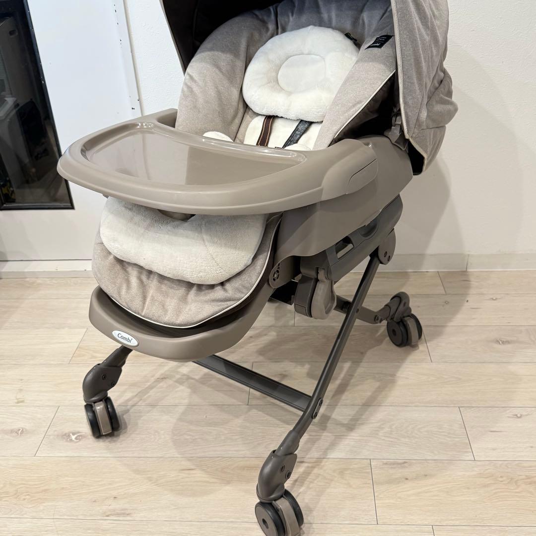 Combi コンビ ネムリラ AUTO SWING BEDi ベージュ