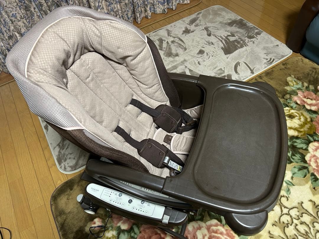 Aprica ユラリズム　オートプラスDX