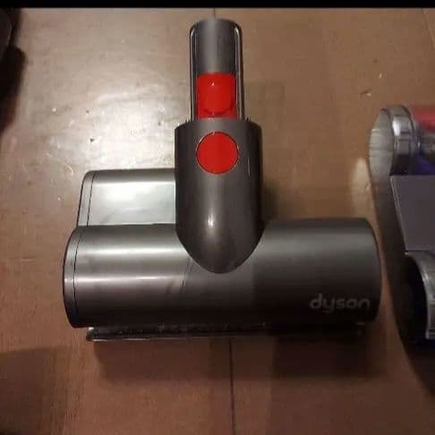 ダイソン Dyson コードレススティッククリーナー SV19