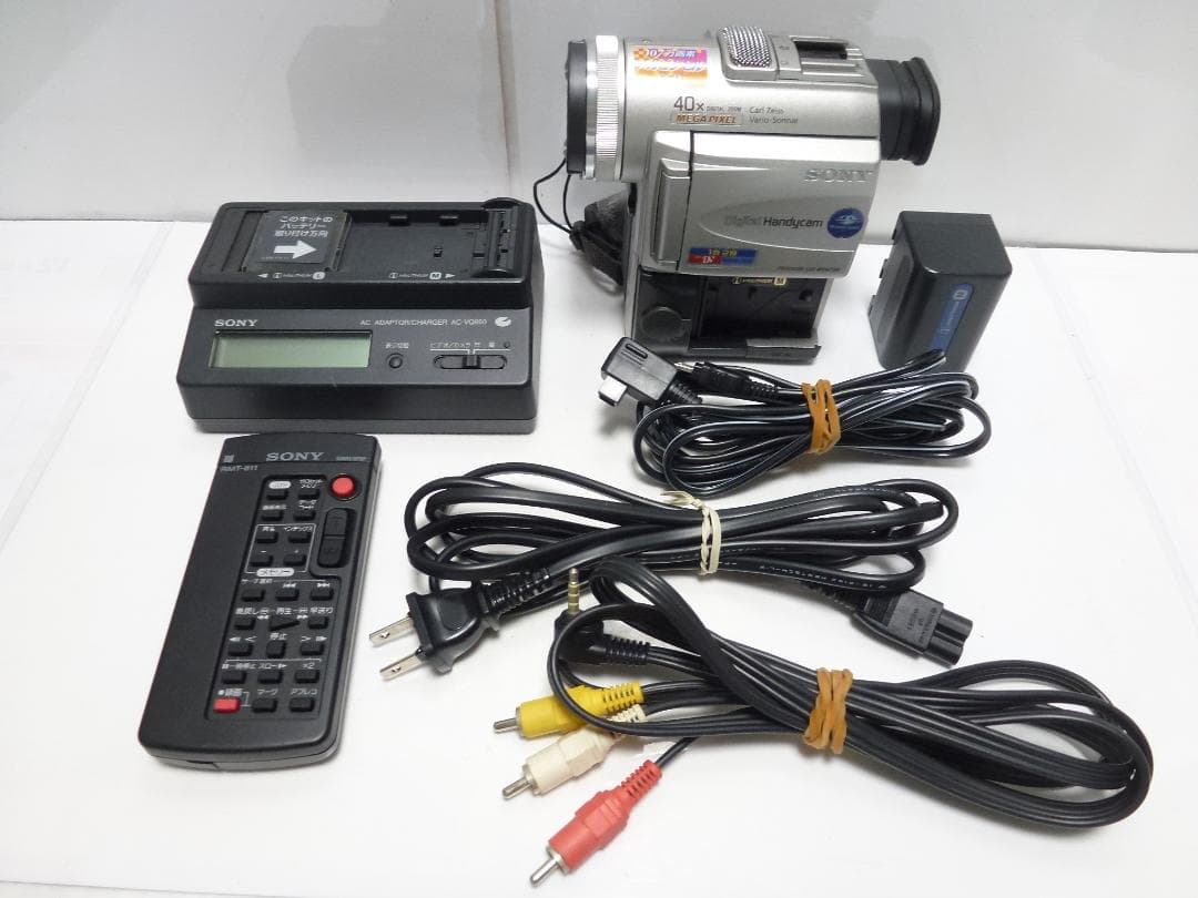 動作品　Mini DV　ソニーデジタルビデオカメラ　SONY DCR-PC100
