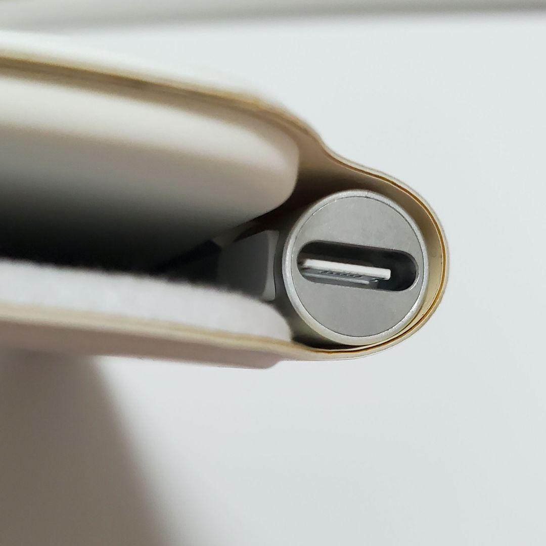 iPad Magic Keyboard MJQL3J/A キーボード A2480