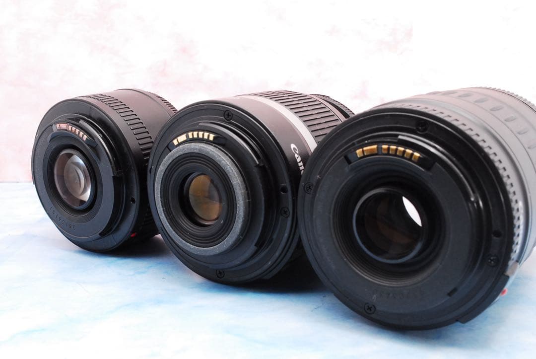 キャノン Kiss X10☆一眼レフカメラ☆単焦点＆標準＆超望遠☆バッグ付