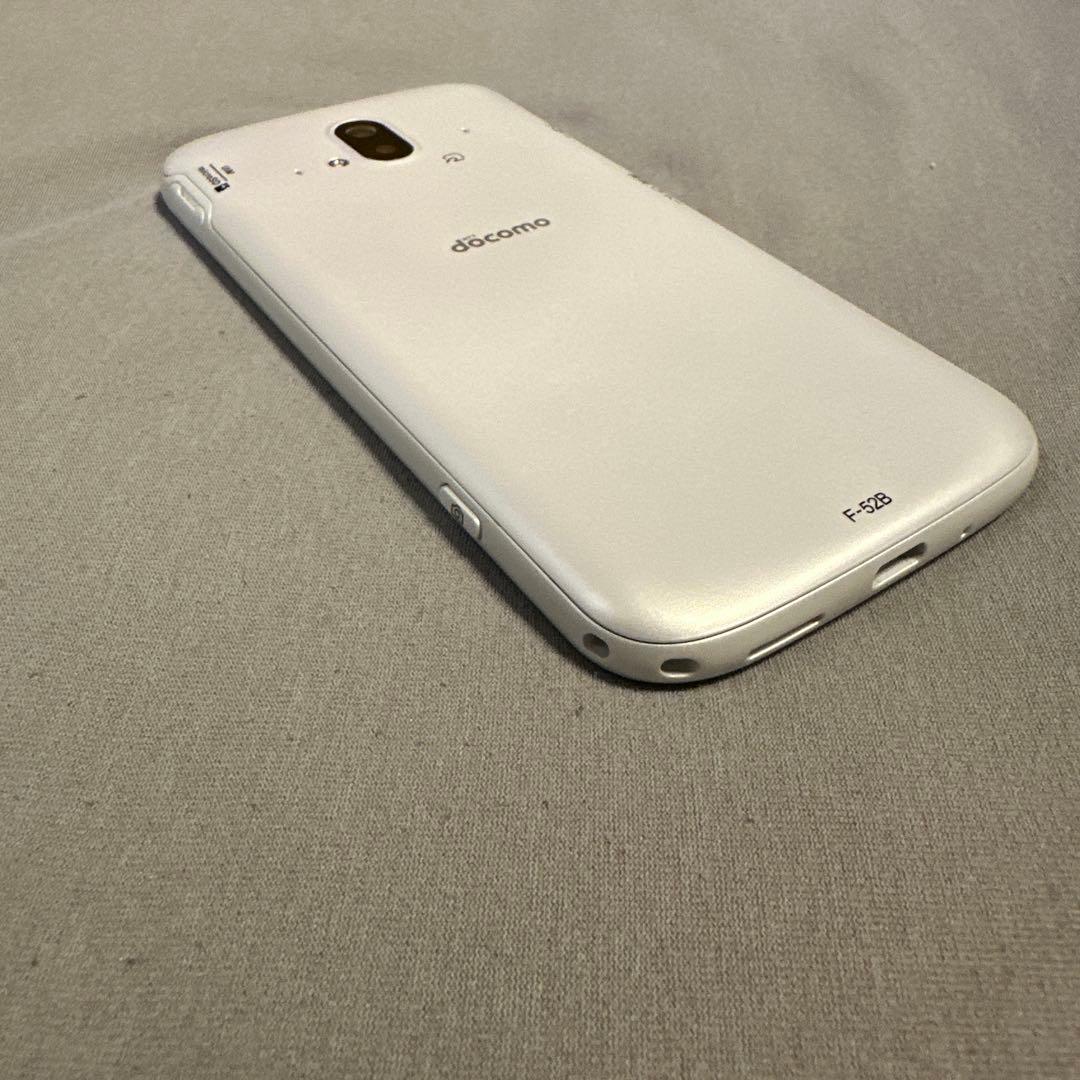docomo らくらくスマートフォン F-52B SiMフリー 3