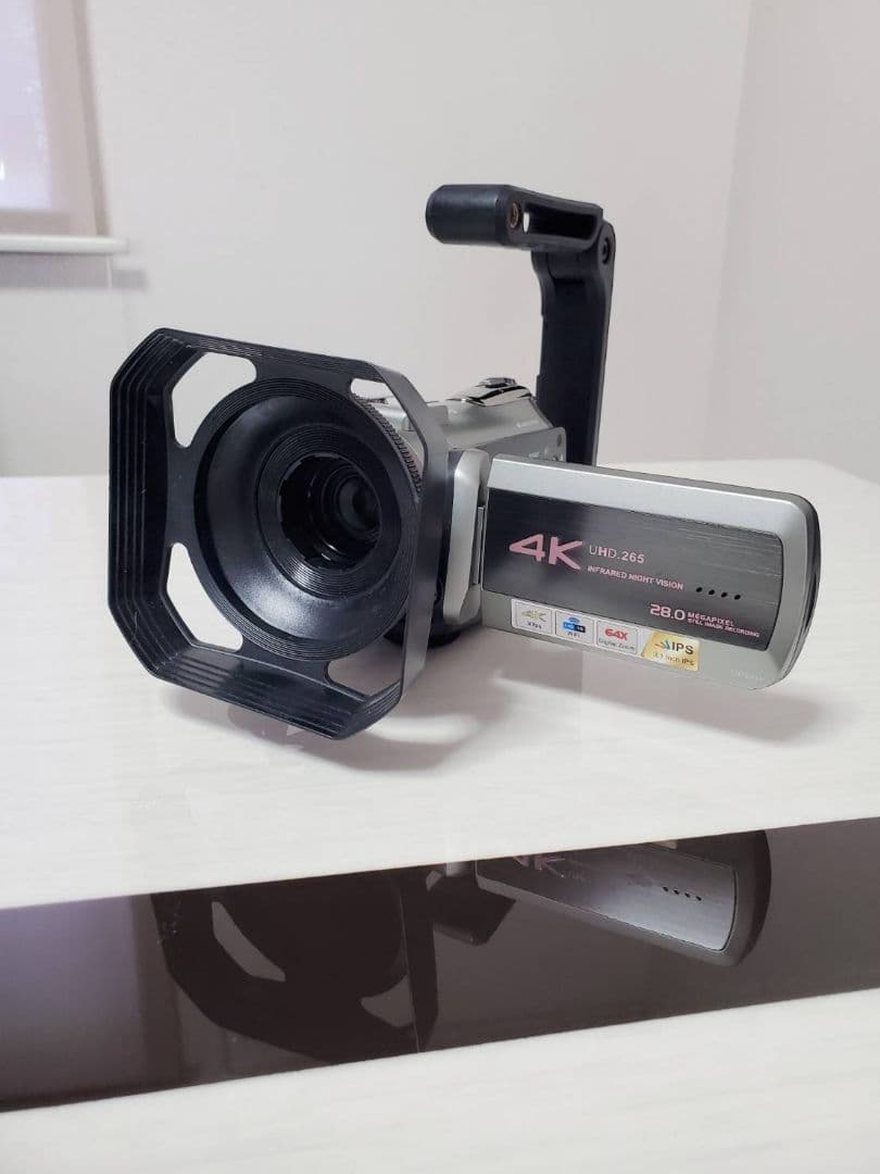 4K ビデオカメラ コンパクト シルバー