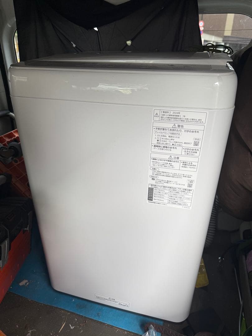 送料込みPanasonic 5.0kg全自動洗濯機 NA-F5B3 2024年製