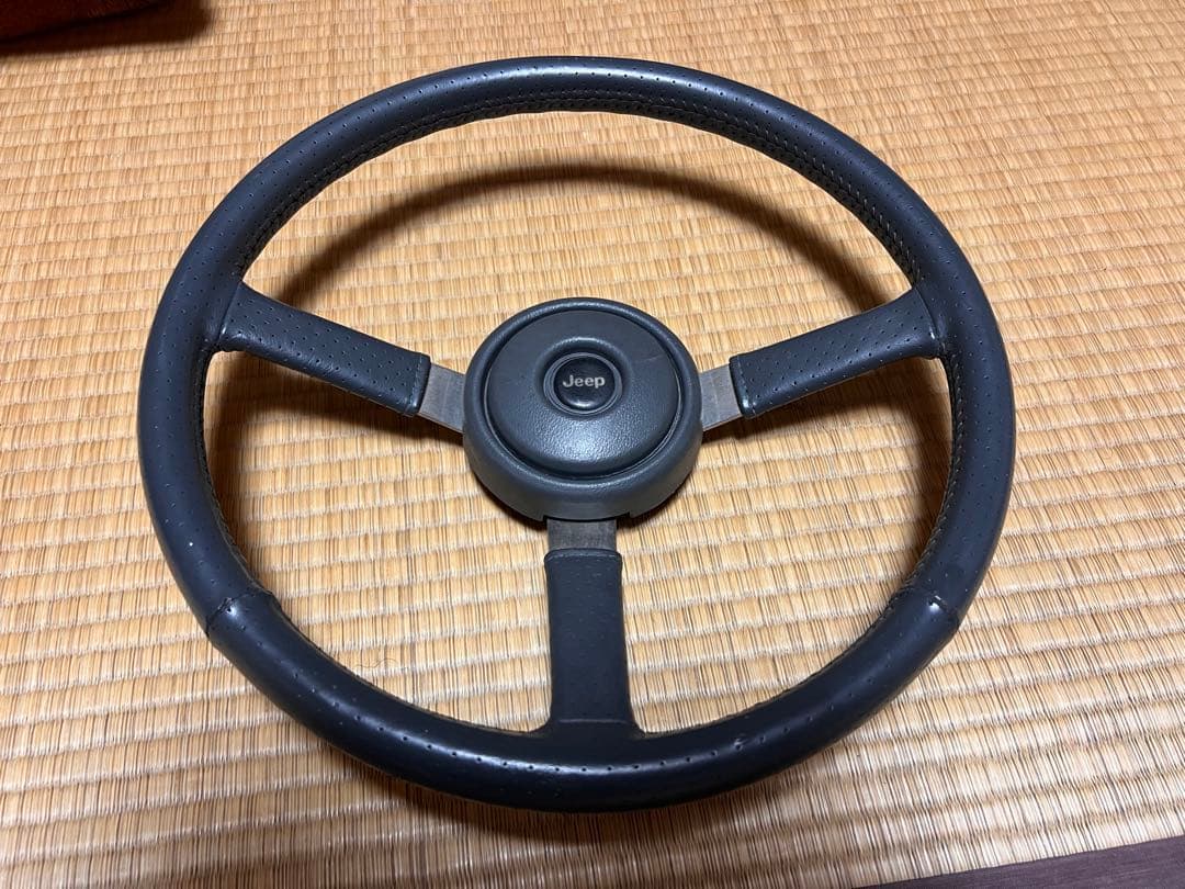 Jeep チェロキーXJステアリングホイール 3スポーク