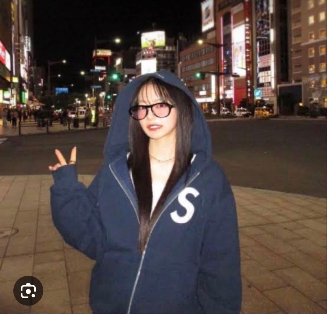 フ*ゥ様 Supreme XL ブラック パーカー なごみ