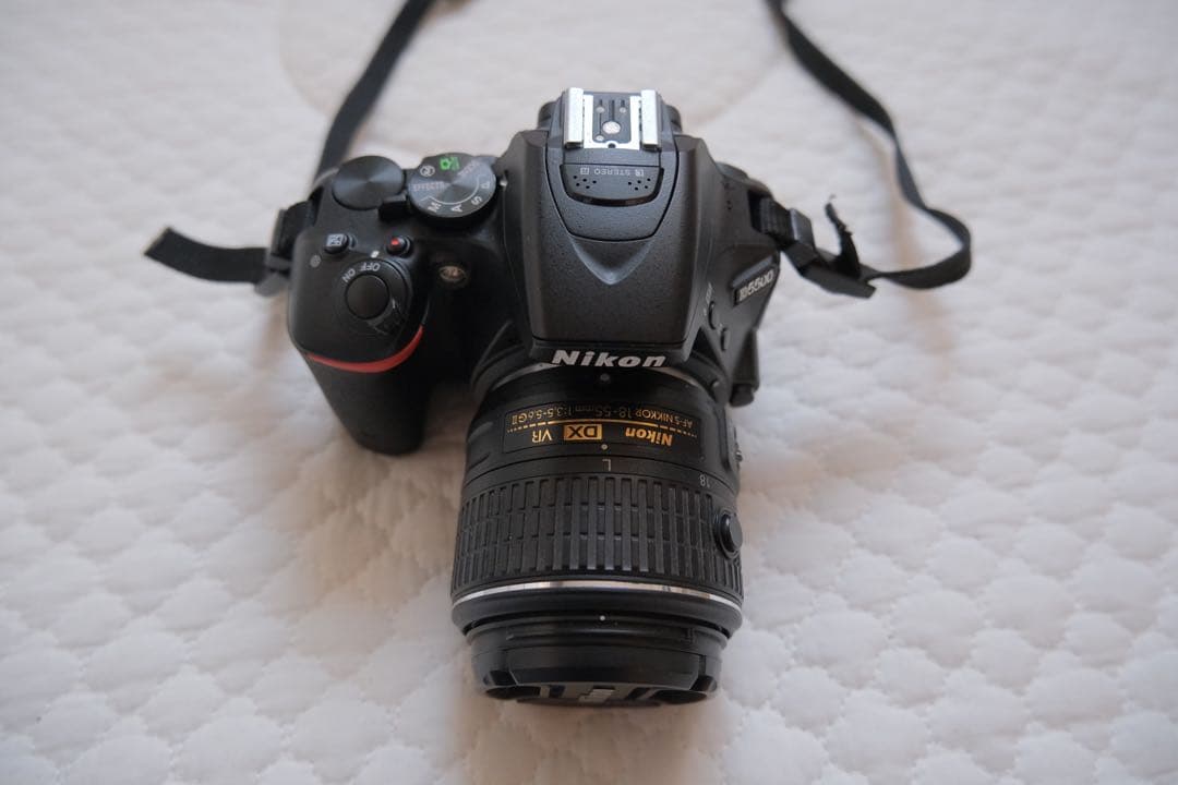 【美品】Nikon 一眼レフカメラ D5500 ダブルズームキット