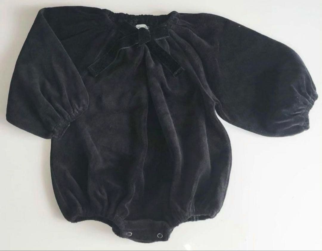 専用です！anneshirley　ベロアロンパース　M