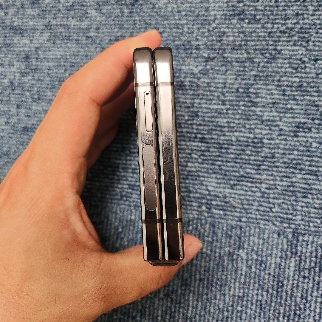 samsung Galaxy z Flip 5 グラファイト 256GB 国内版