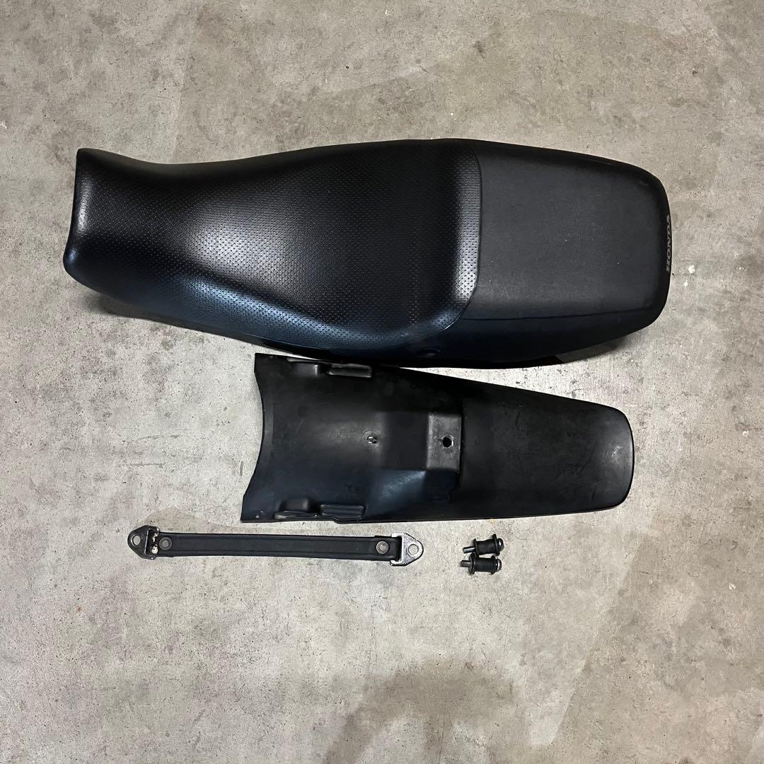 HONDA FTR223純正シート　リアフェンダー　セット
