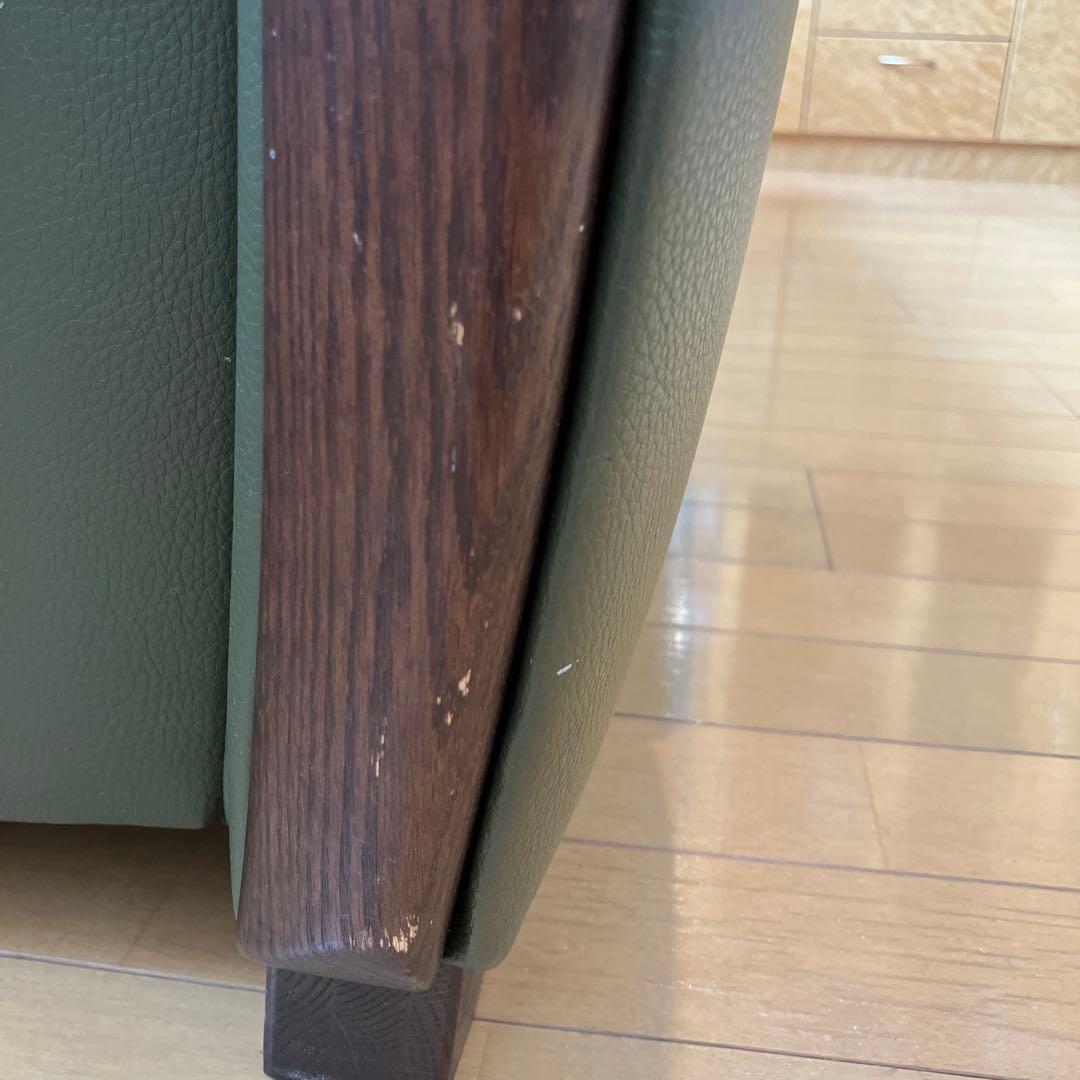 カリモク　三人がけ本革ソファー