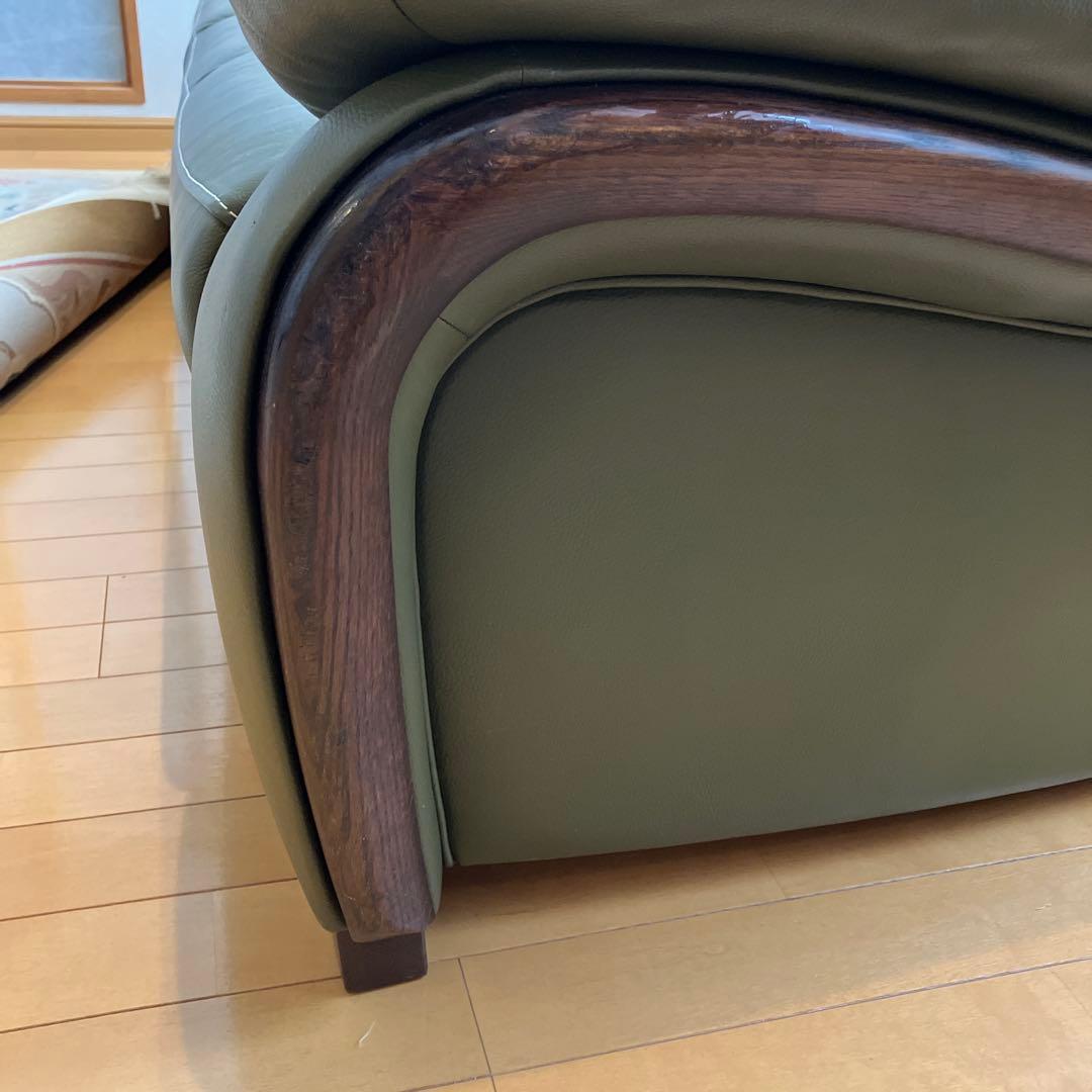 カリモク　三人がけ本革ソファー