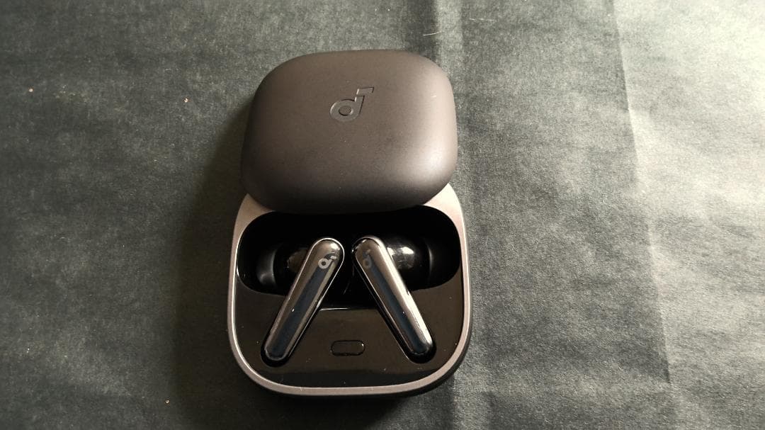 Liberty 5 ワイヤレスイヤフォン ブラック