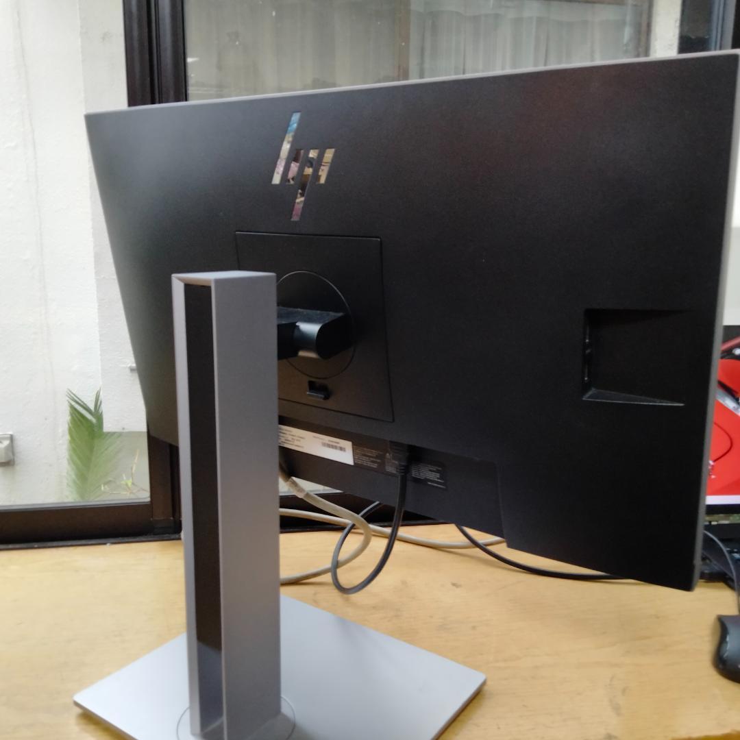 HP：E233 ２３インチ 1920x1080 ディスプレイー モニター