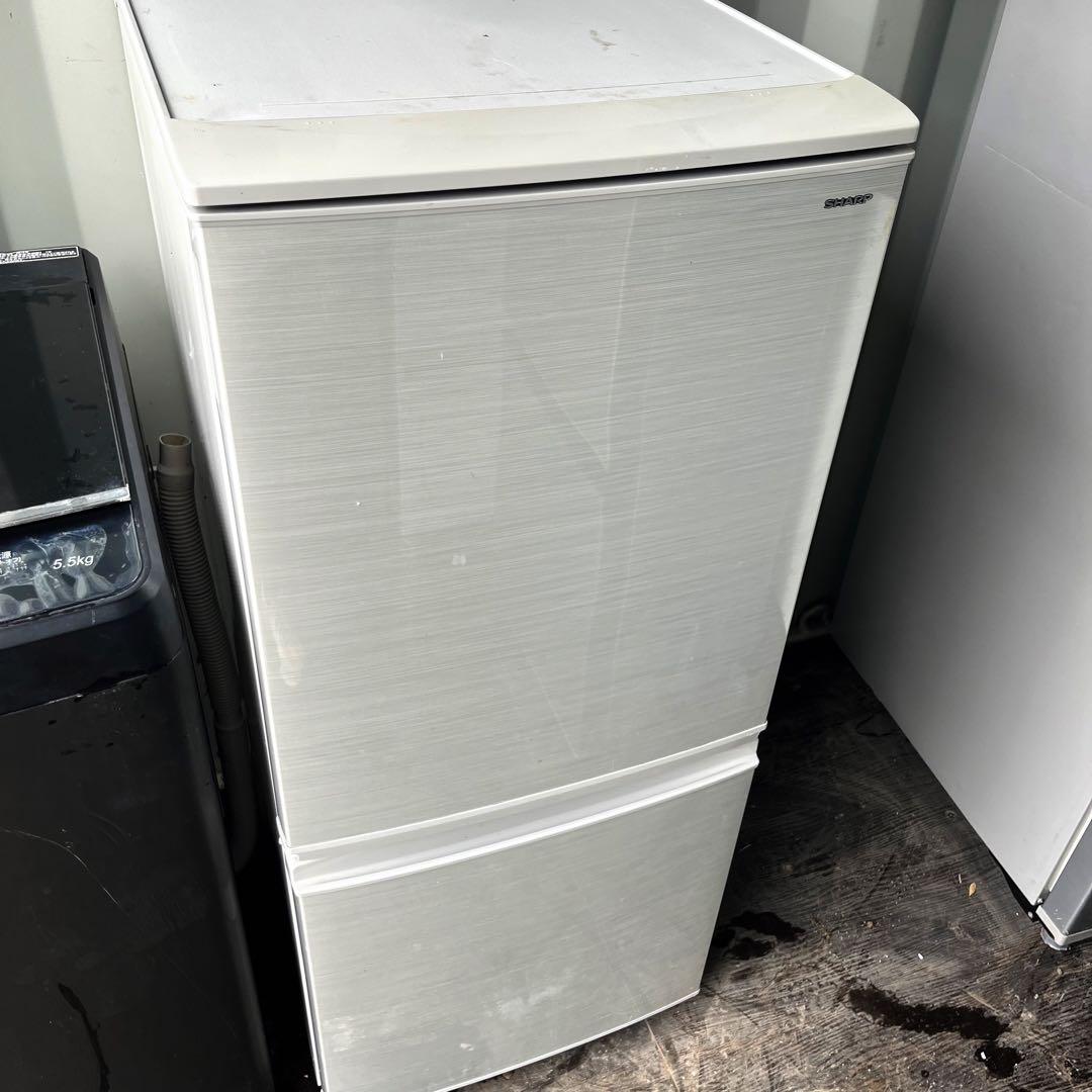 21取付無料！完動品！SHARPスタイリッシュシルバー冷蔵庫ブラック洗濯機！