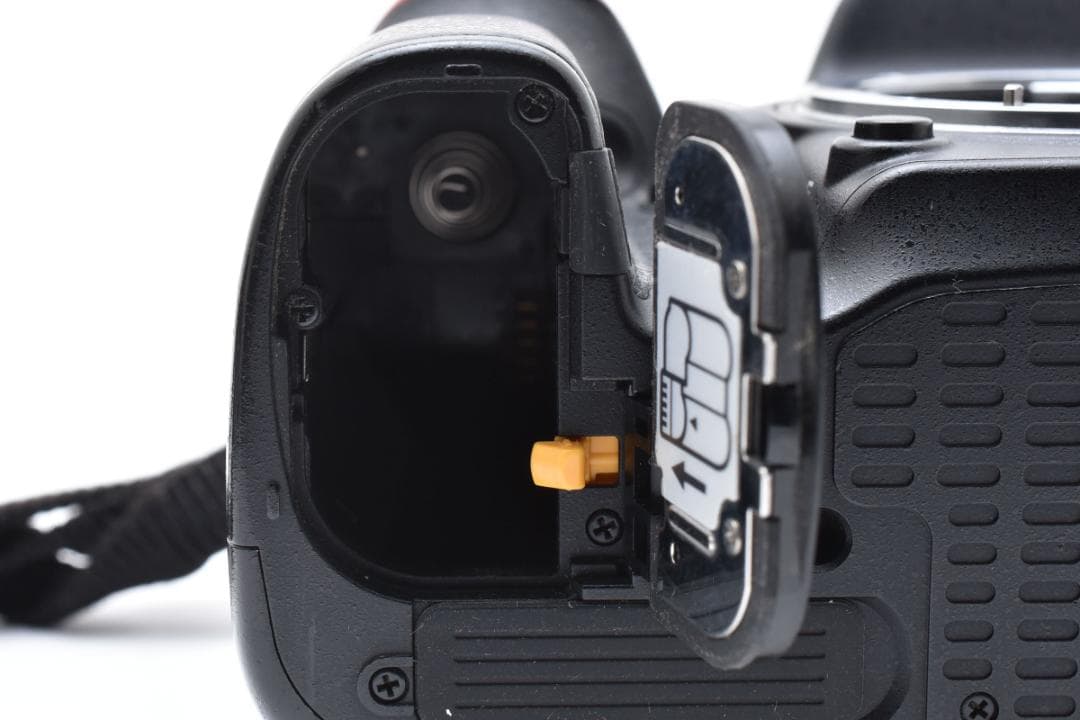 美品 NIKON ニコン D7100 M358