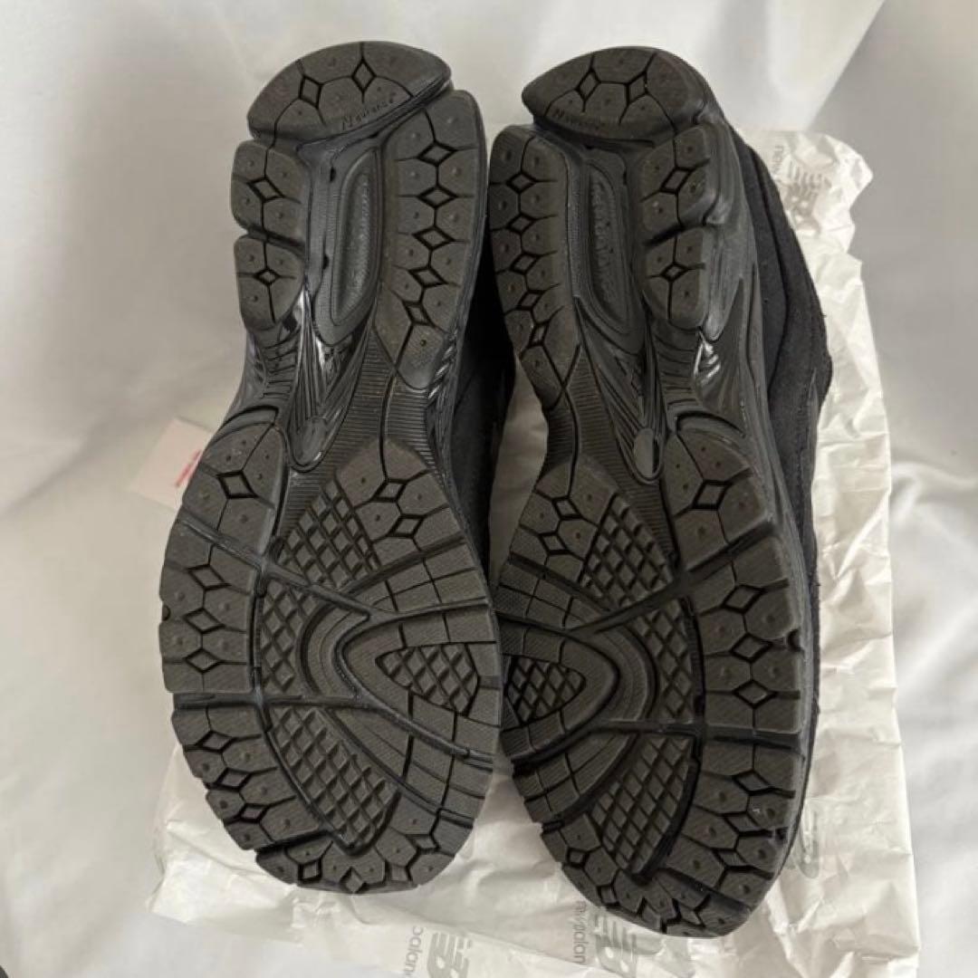 【即完売品】New Balance 2002R トリプルブラック　27cm