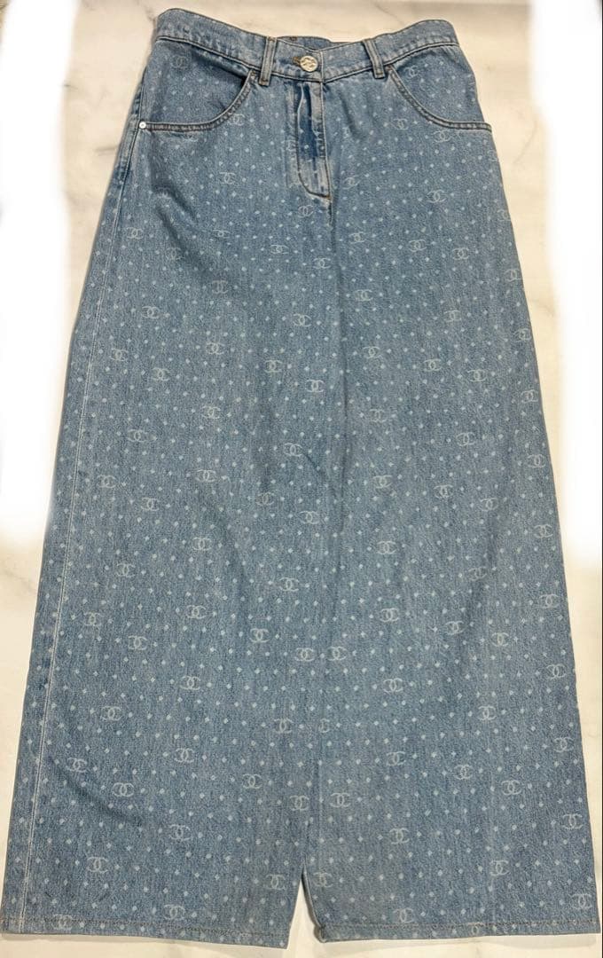 CHANEL デニムパンツ