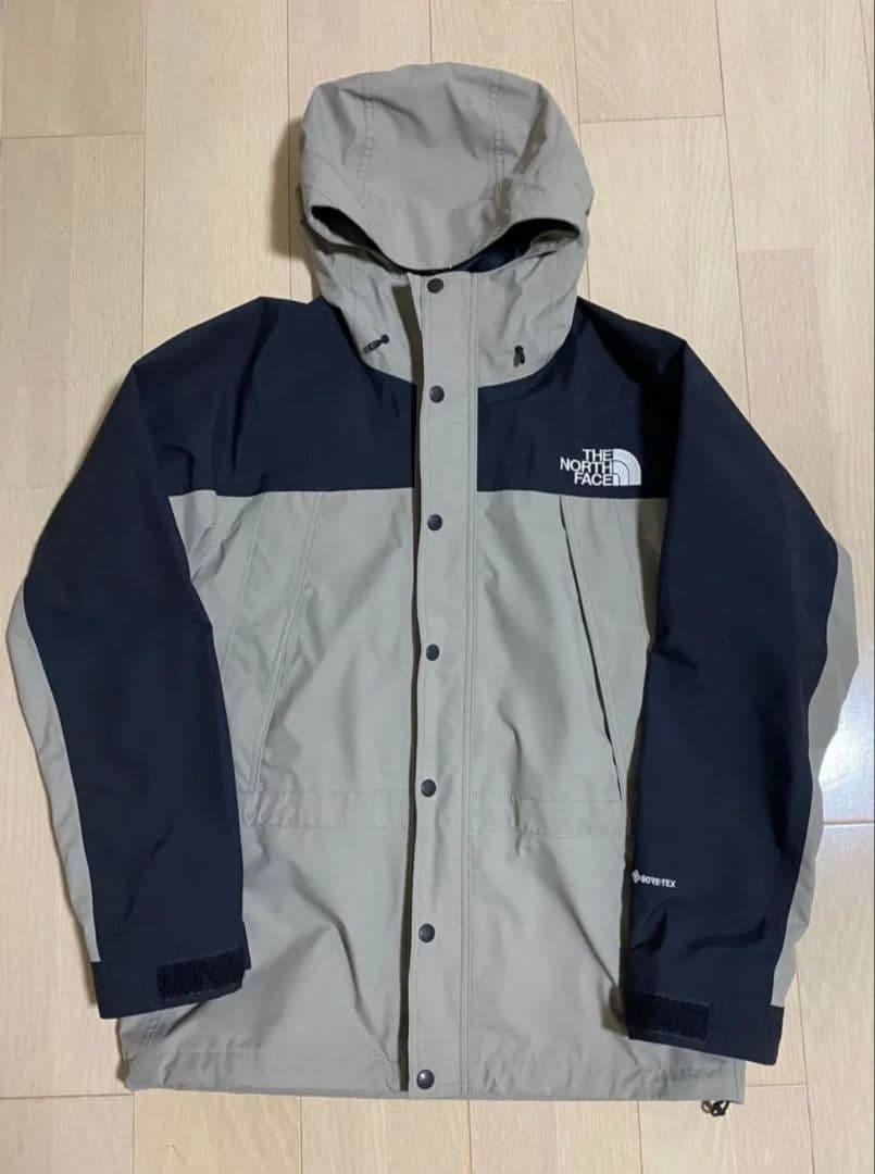 【新品同様】ノースフェイス　マウンテンライトジャケット