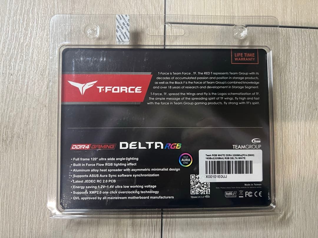 【新品】TEAM RGB WHITE DDR4 3200Mhz 16G✕2枚