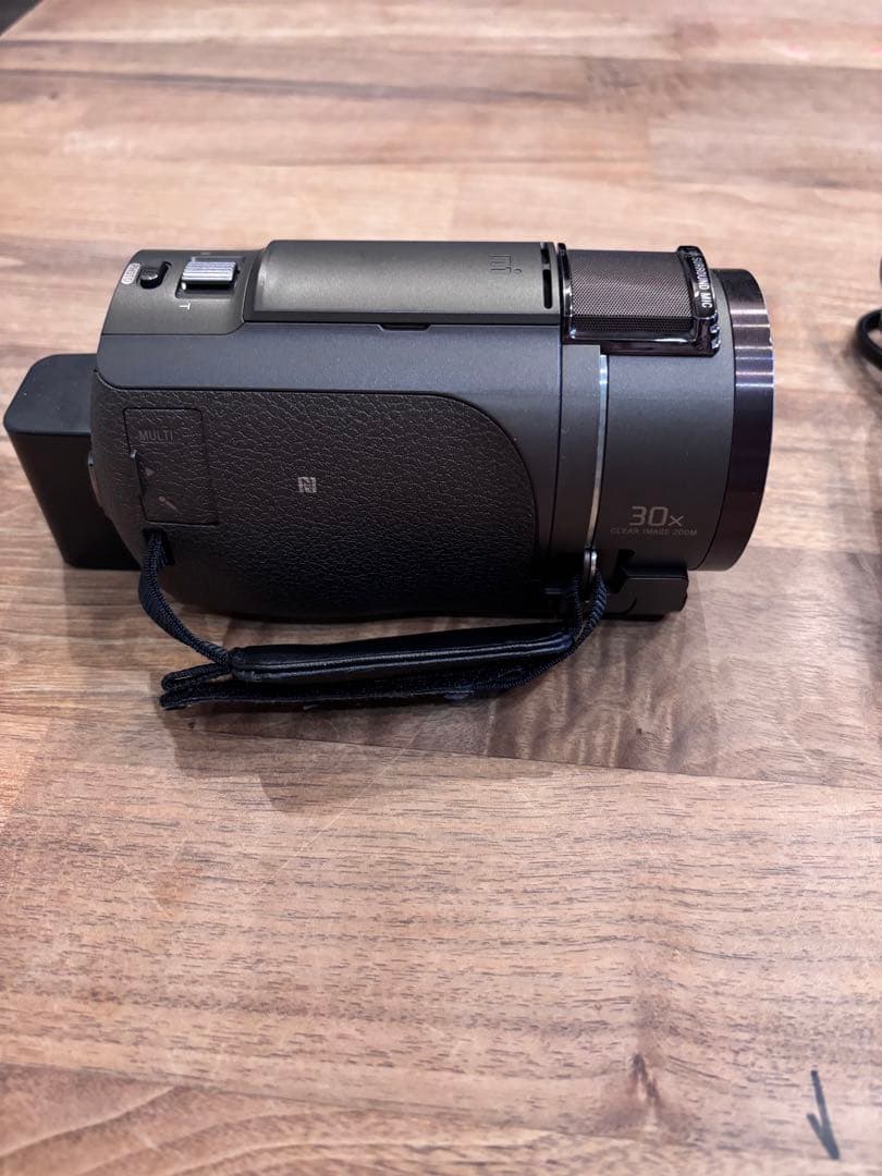 ジャンク　SONY FDR-AX40 4Kビデオカメラ 本体　中古