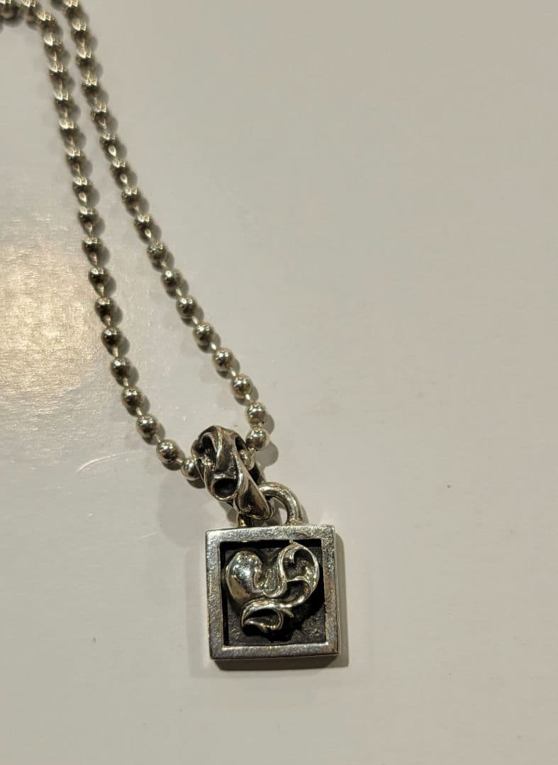 正規品　クロムハーツ　フレームドハートネックレス