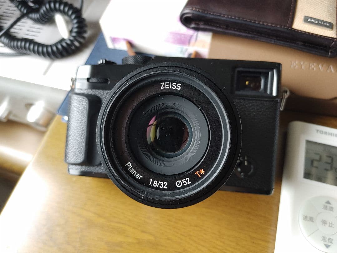 ZEISS Touit 1.8/32 レンズ Xマウント