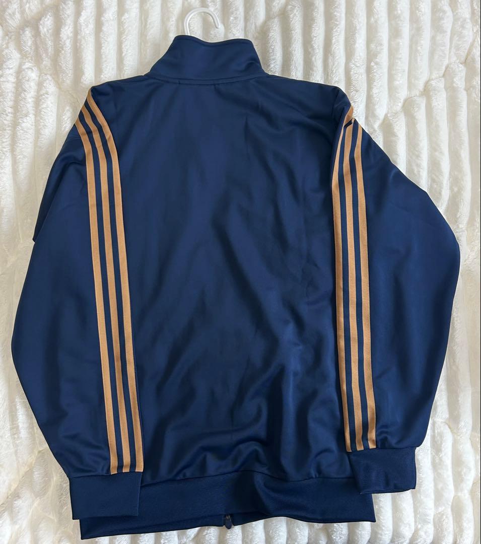 adidas トラックジャケット　ネイビー