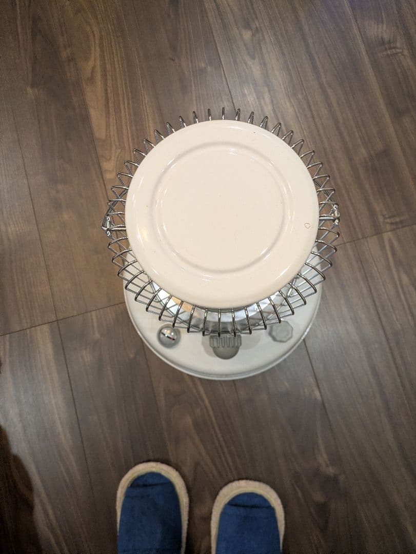 ＴＯＹＯＴＯＭＩ　対流型石油ストーブ　電池レスタイプ　RB-G25M(W)