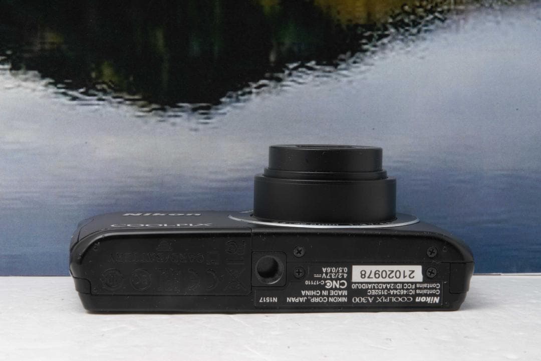 【美品】ニコンNikon coolpix A300 デジカメ