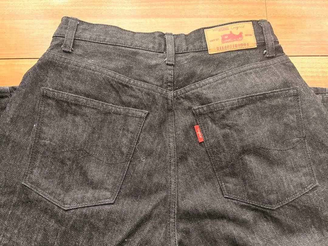 yu...さん専用！！アングリッド タックデザインカーブデニム ブラック 25