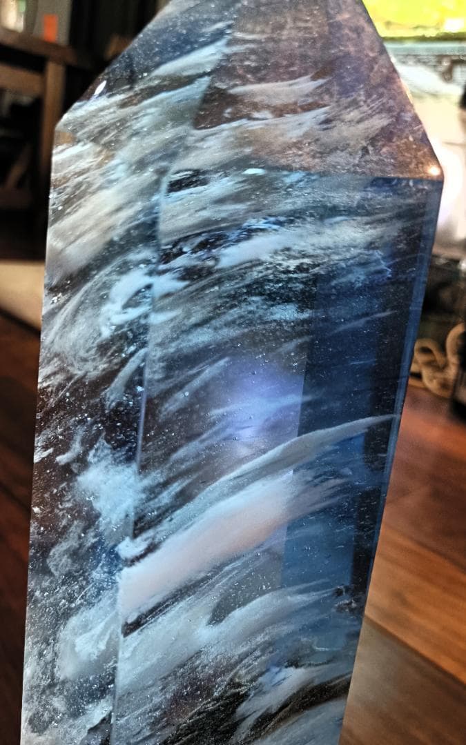 重量3.4kg　巨大クリスタル　飾り台付