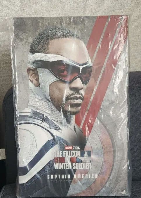 最終値下げ中 ホットトイズ キャプテンアメリカ ファルコン＆ウィンターソルジャー