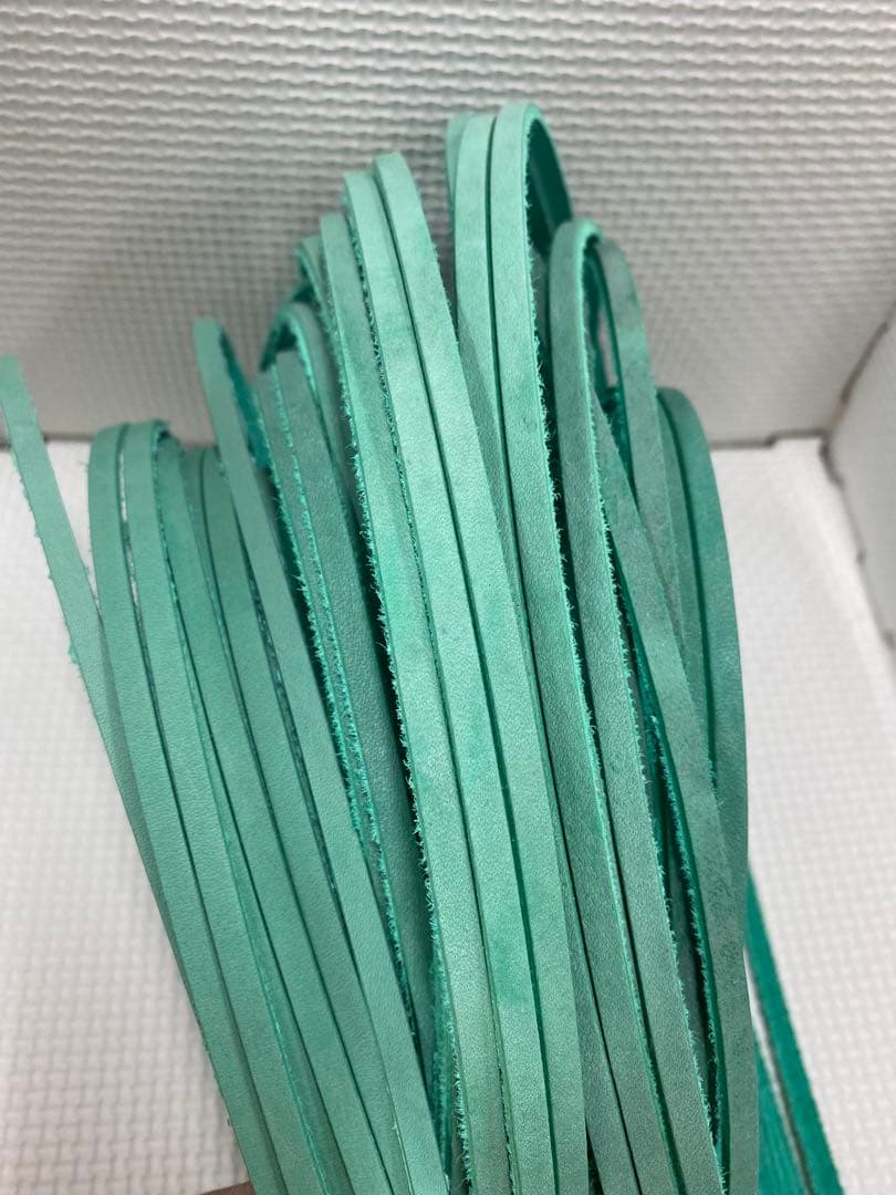 ターコイズ8、キャメル7、エメラルド3、グリス1kg