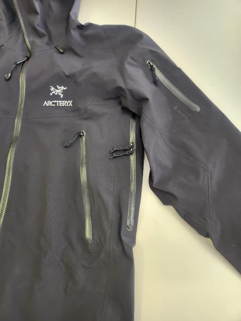 ARC'TERYX ジャケット ブラック