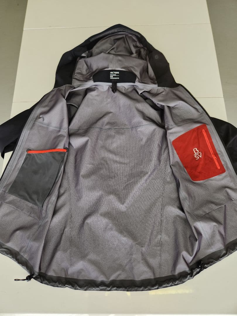 ARC'TERYX ジャケット ブラック