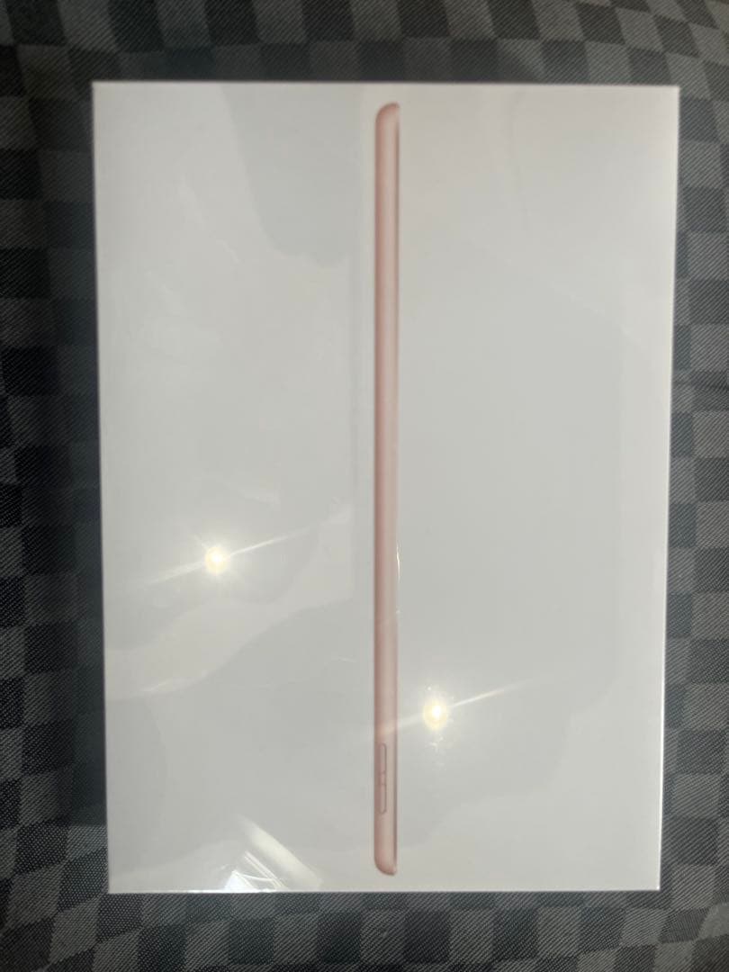 iPad (第8世代) 128GB ゴールド　未開封