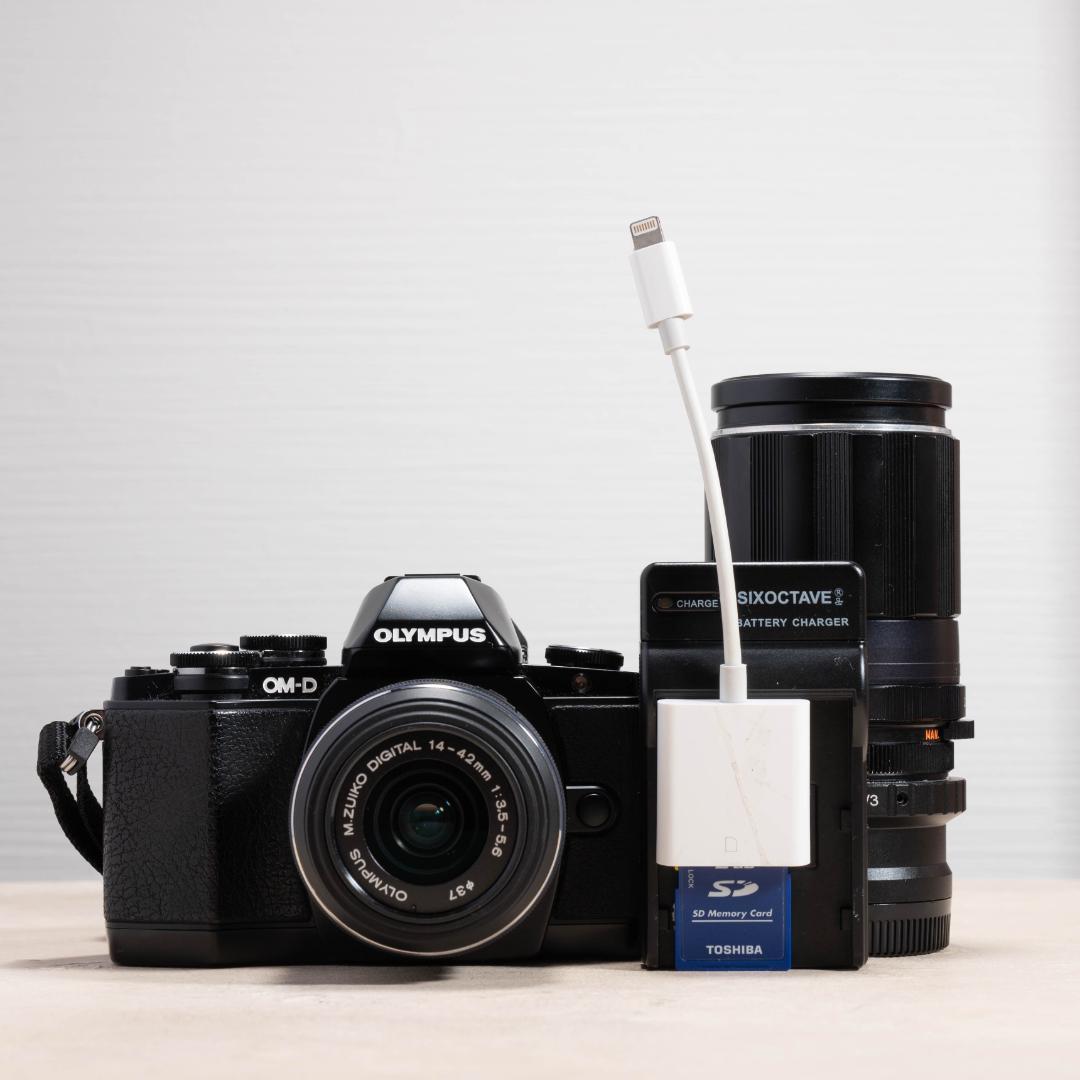 OLYMPUS OM-D E-M10 ダブルレンズキット スマホ転送OK