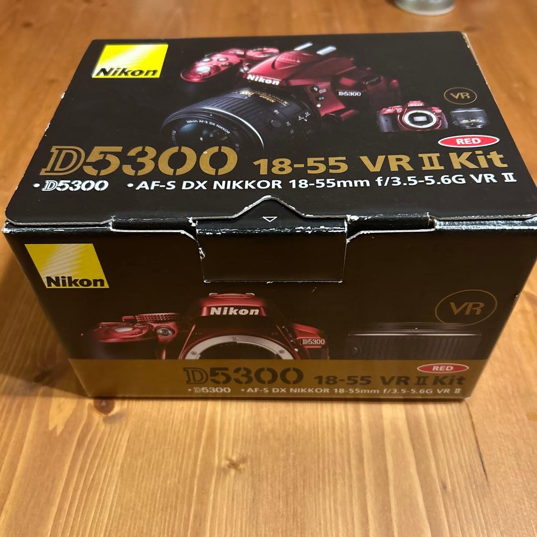 Nikon D5300 レッド 18-55mm