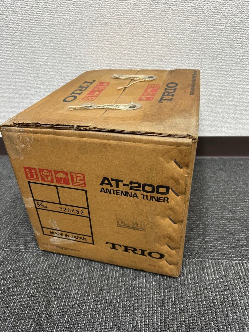 TRIO AT-200 アンテナチューナー